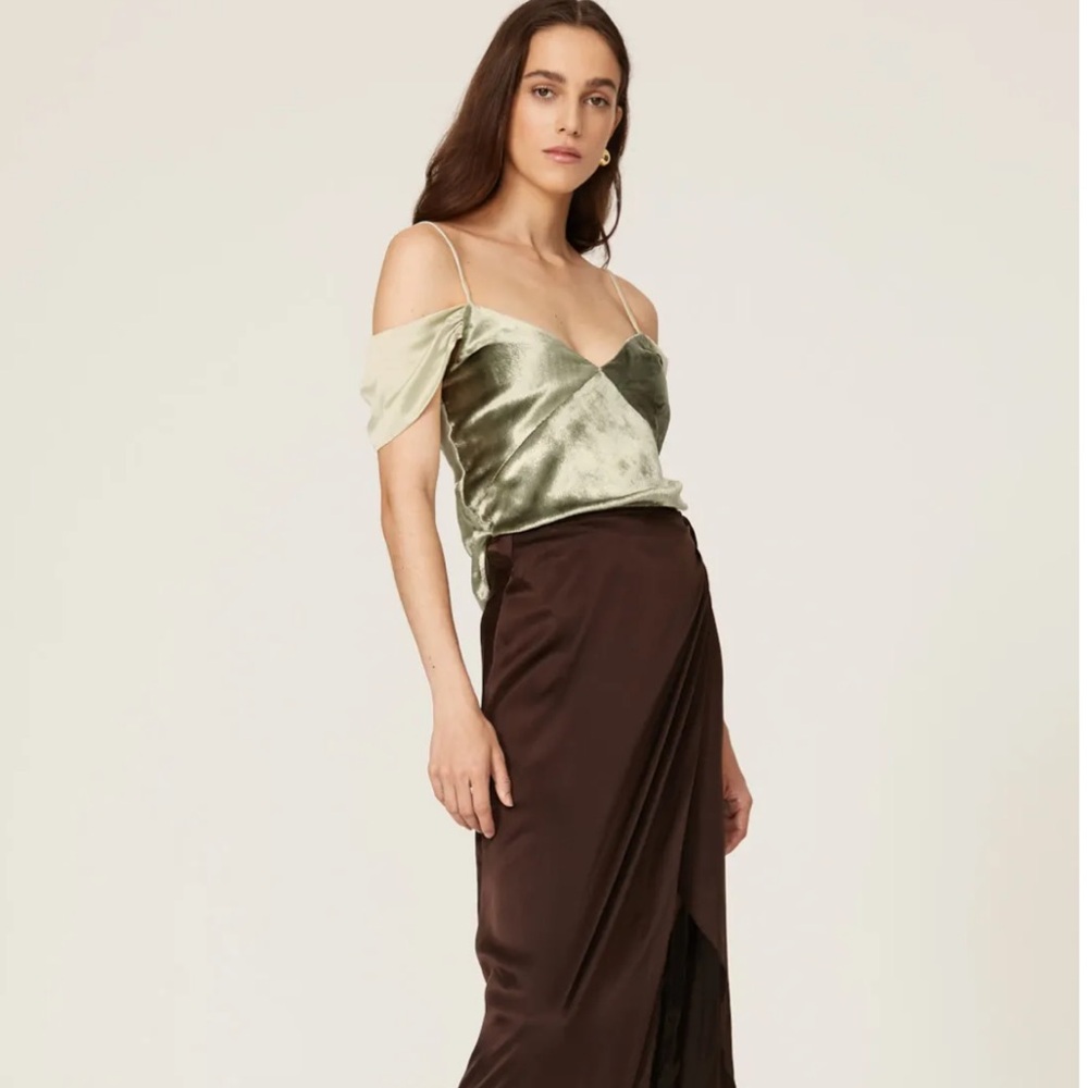 VINCE Poet Strap Slip Top in Metallic Size 0